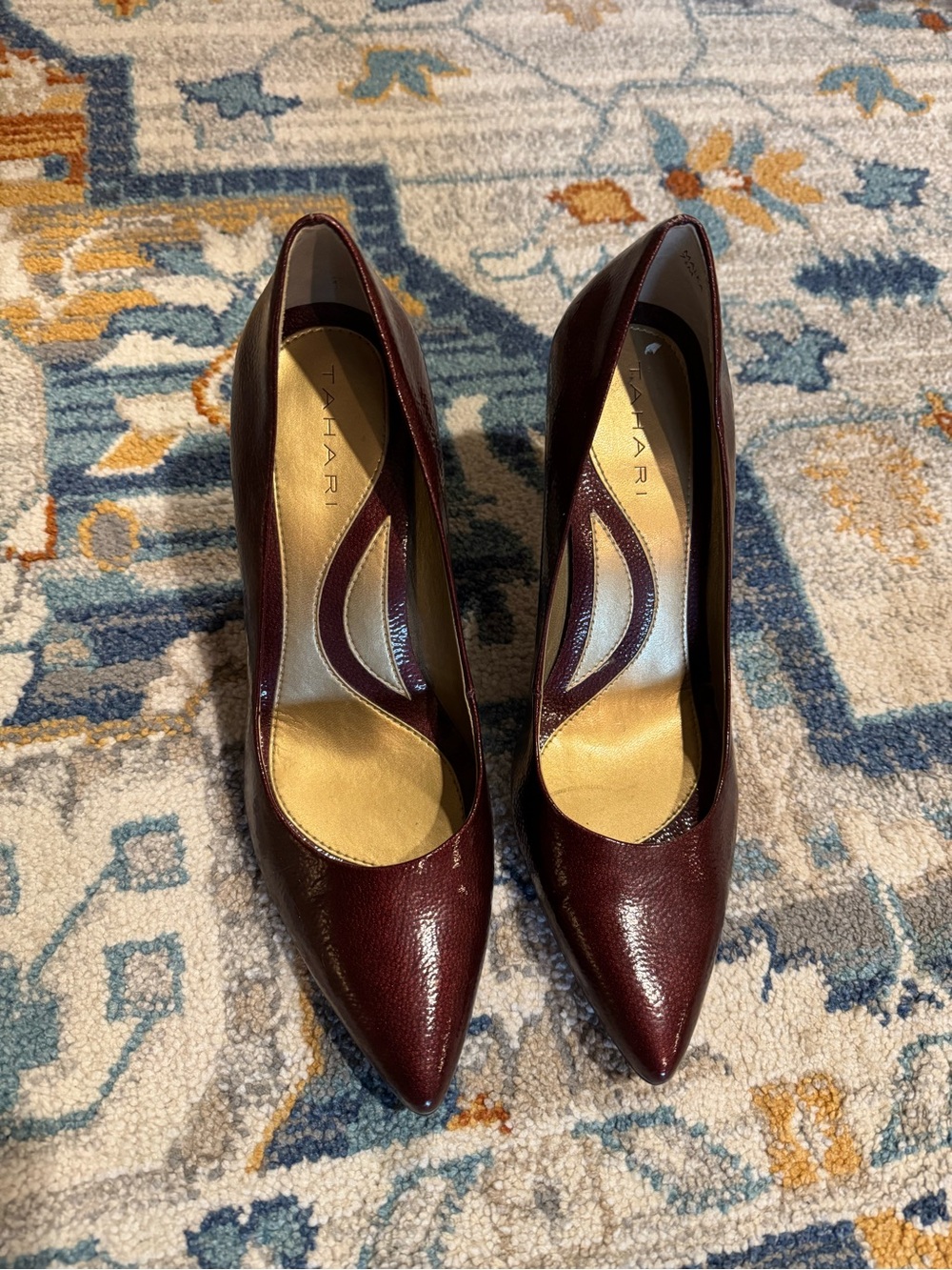 Tahari Burgundy Pointed-Toe Pumps Size 7.5
